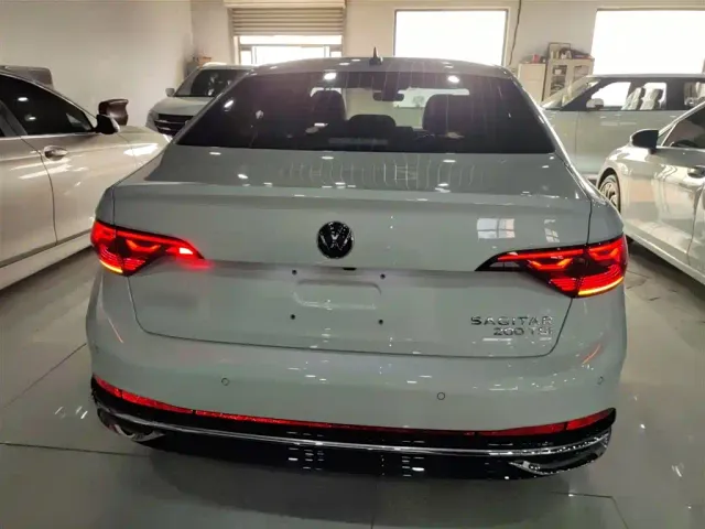 Volkswagen Sagitar — Фото автомобиля 5