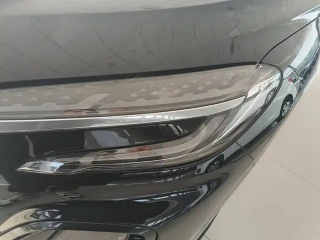 Hongqi HS3 — Фото автомобиля 5