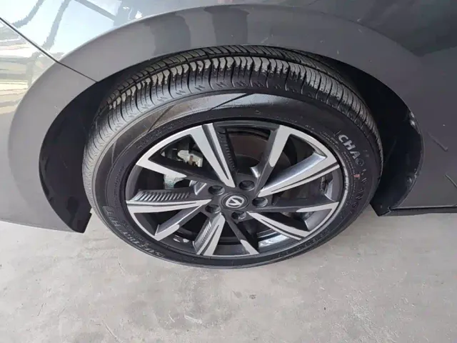 Changan Eado — Фото автомобиля 22