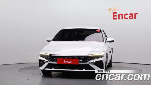 Hyundai AVANTE Новый Avante (CN7) — Фото автомобиля 3