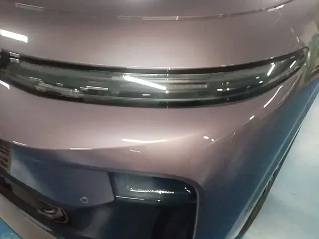 Leapmotor B10 — Фото автомобиля 23