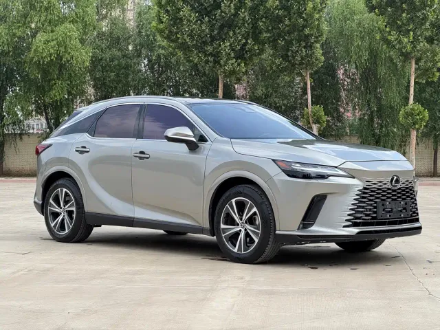 Lexus RX — Фото автомобиля 3