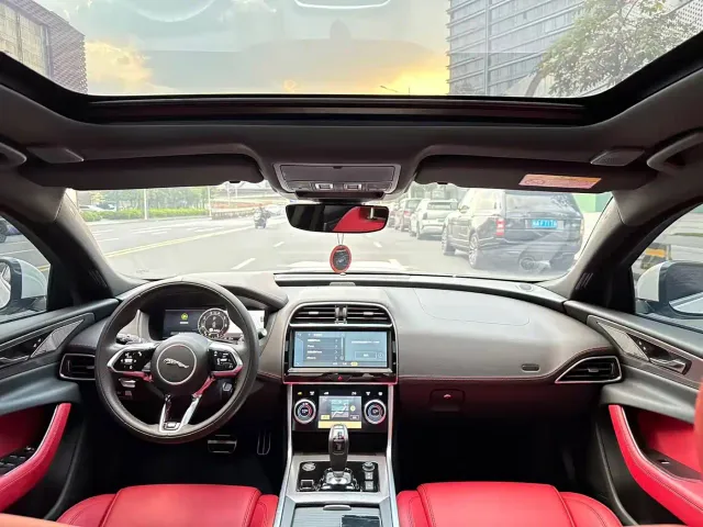 Jaguar XEL — Фото автомобиля 15
