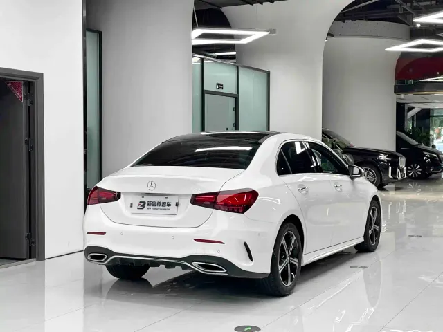Mercedes-Benz A-Class — Фото автомобиля 12
