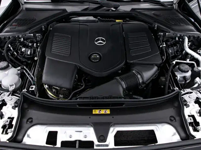 Mercedes-Benz E-Class — Фото автомобиля 20