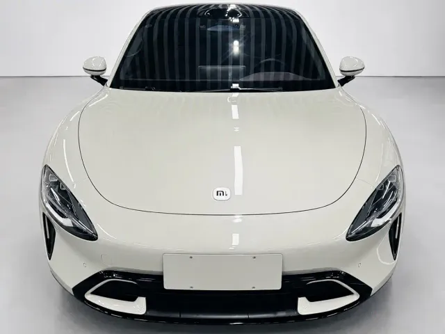 Xiaomi SU7 — Фото автомобиля 2