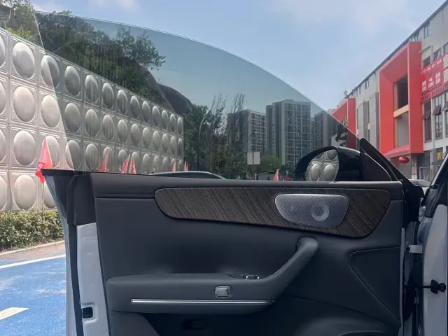 Leapmotor C11 — Фото автомобиля 7