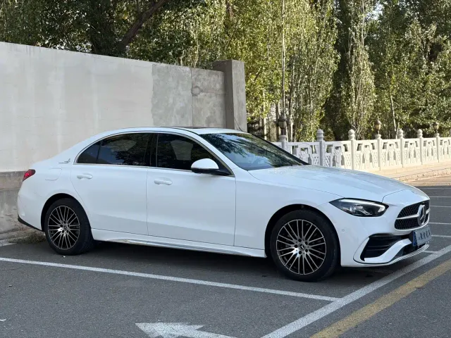 Mercedes-Benz C-Class — Фото автомобиля 3