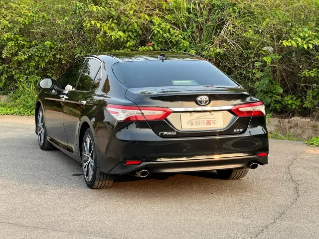 Toyota Camry — Фото автомобиля 6