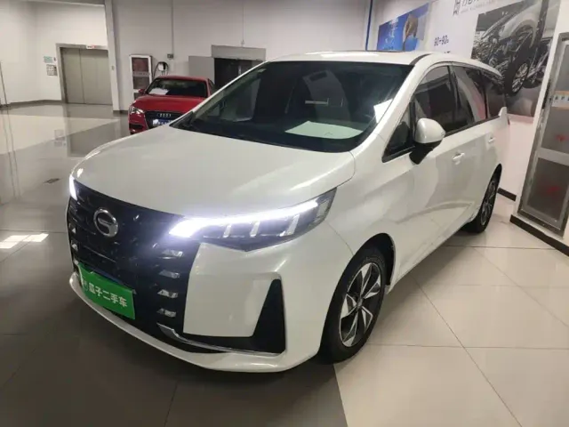 Фотография автомобиля — GAC Trumpchi M6