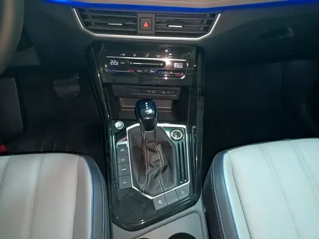 Volkswagen Tayron GTE Plug-in Hybrid — Фото автомобиля 13