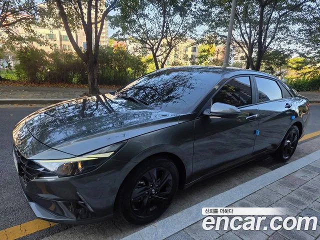 Фотография автомобиля — Hyundai Avante CN7