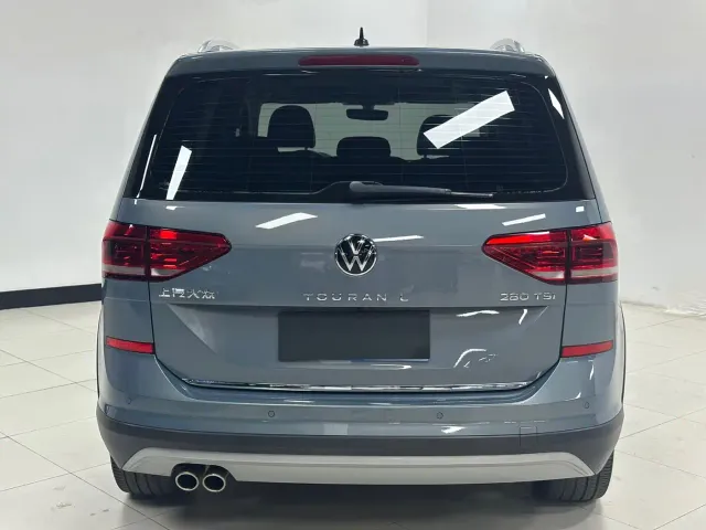 Volkswagen Touran — Фото автомобиля 5