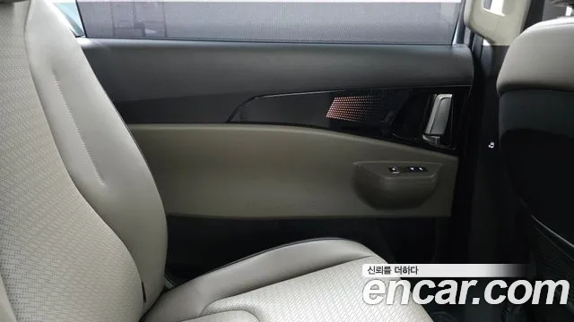 Kia Carnival 4th Gen — Фото автомобиля 14