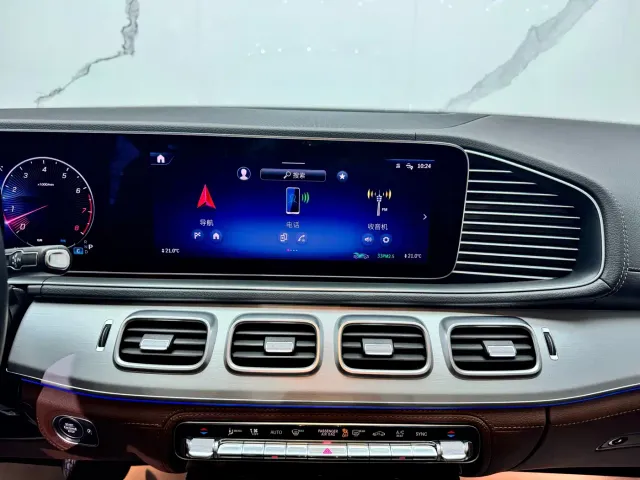 Mercedes-Benz GLE-Class — Фото автомобиля 11