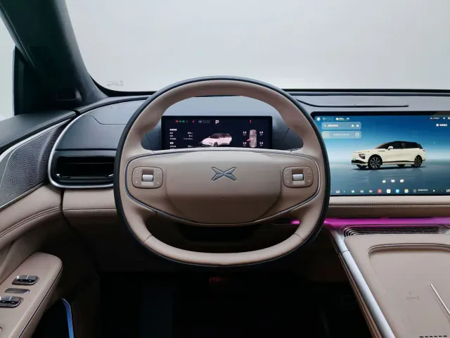 Xpeng G9 — Фото автомобиля 5