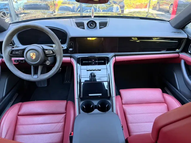 Porsche Panamera — Фото автомобиля 15
