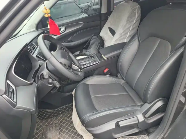 Roewe Roewe RX5 2025 PLUS 330TGI Auto Trend-Setting Smart Edition — Фото автомобиля 19