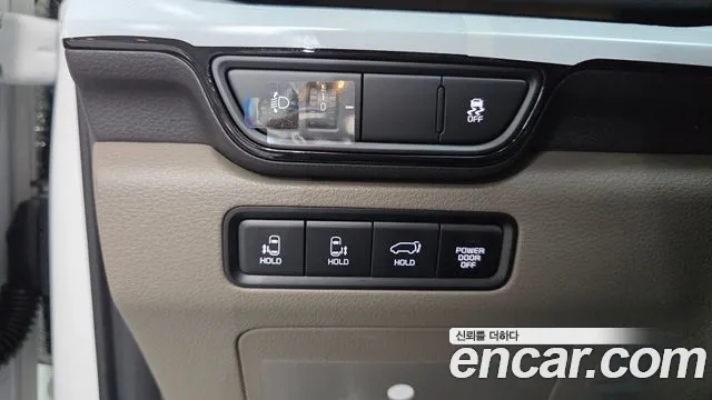 Kia Carnival Generation 4 — Фото автомобиля 13