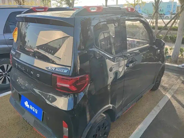 Wuling Hongguang Mini EV — Фото автомобиля 3