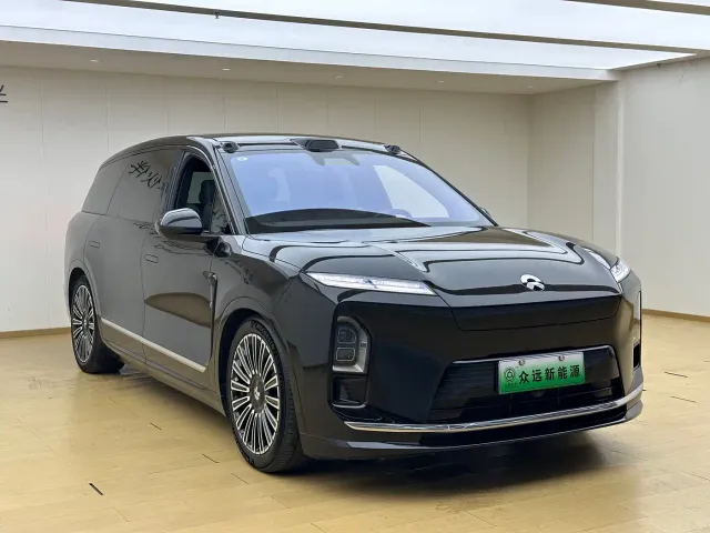 Nio ES8 — Фото автомобиля 3