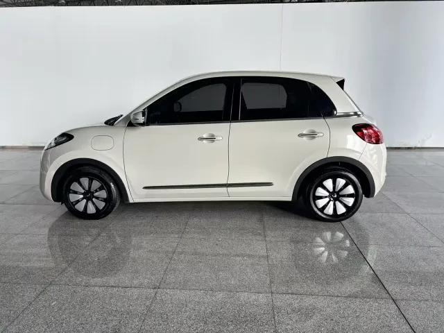 Wuling Bingo — Фото автомобиля 12