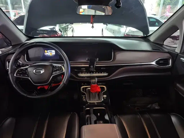 GAC Trumpchi M6 — Фото автомобиля 9