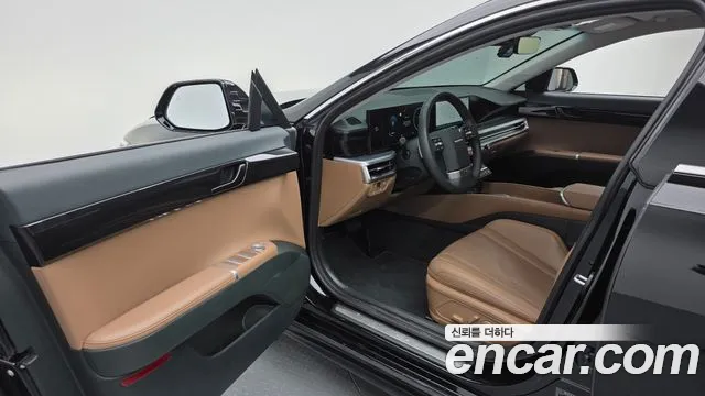 Hyundai Grandeur Grandeur (GN7) 2.5 Бензин 2WD — Фото автомобиля 10