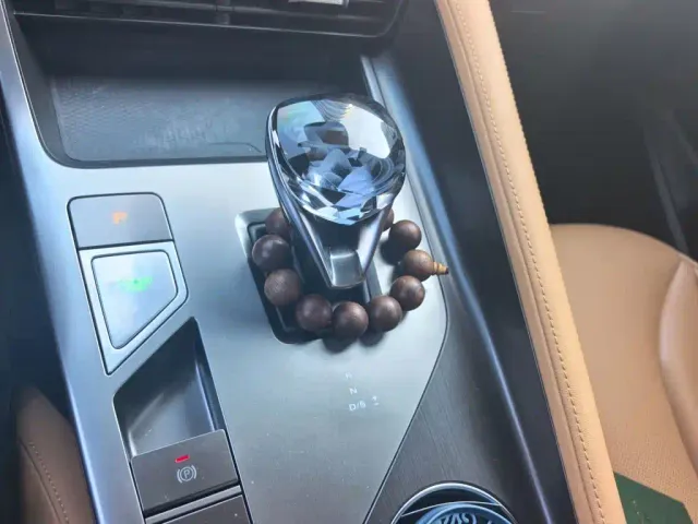Roewe RX5 — Фото автомобиля 10