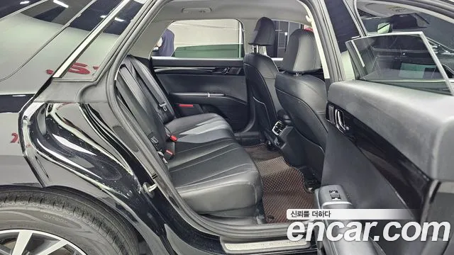 Hyundai Grandeur Grandeur (GN7) 3.5 LPG 2WD (Такси) — Фото автомобиля 12