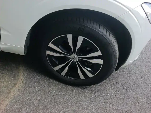 Volvo XC60 — Фото автомобиля 6