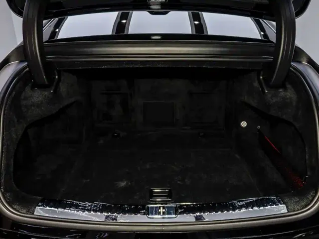Zunjie Zunjie S800 2025 Model Extended Range Starlight Executive Edition 4-seater — Фото автомобиля 6