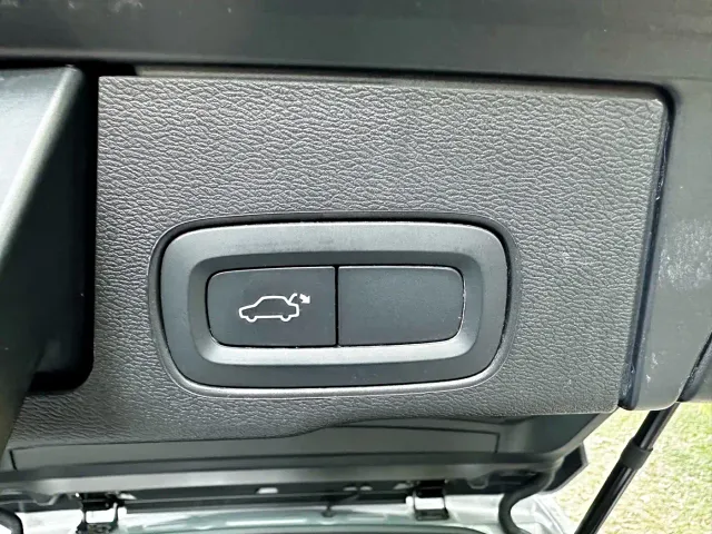 Volvo XC60 — Фото автомобиля 13
