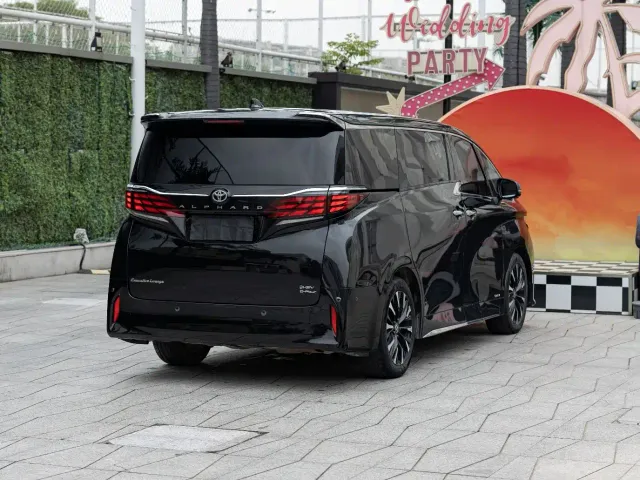 Toyota Alphard 2024 Hybrid 2.5L Prestige Edition — Фото автомобиля 4