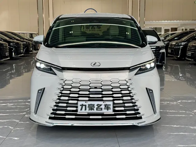 Lexus Lexus LM 2023 500h 6-Seater Prestige Edition — Фото автомобиля 2