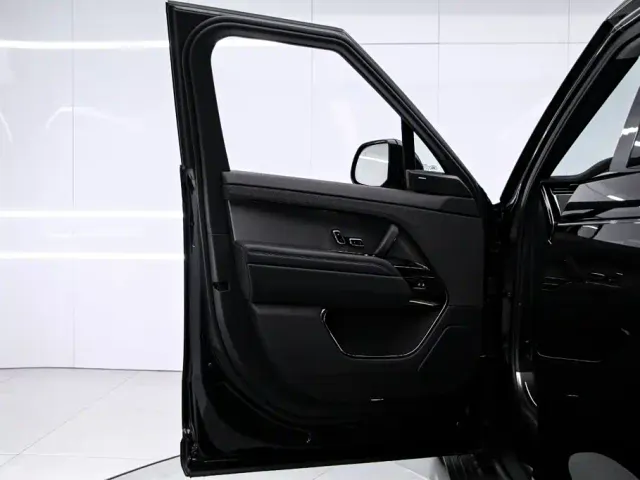 Land Rover Range Rover Sport — Фото автомобиля 11