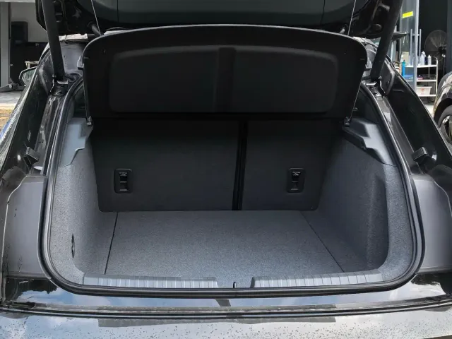 Audi E5 Sportback — Фото автомобиля 12