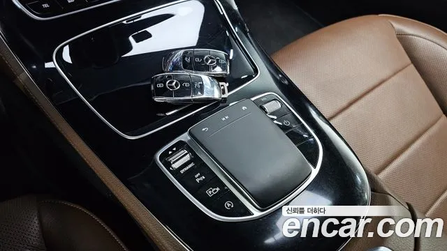 Mercedes-Benz E-Class W213 — Фото автомобиля 28