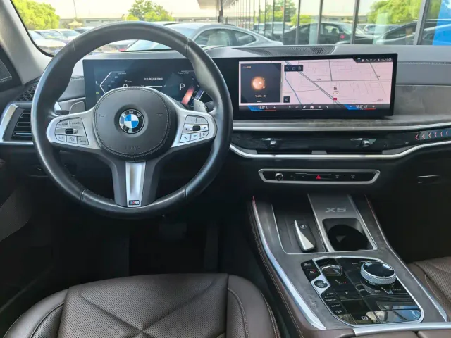 BMW X5 — Фото автомобиля 12