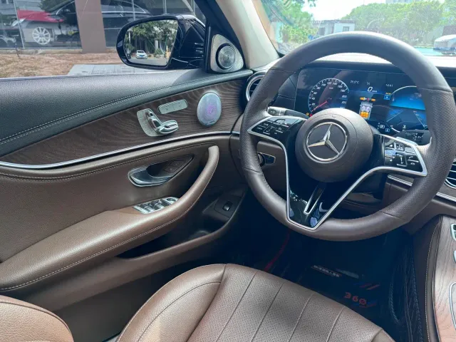 Mercedes-Benz Mercedes-Benz E-Class 2023 E 300 L Luxury — Фото автомобиля 6
