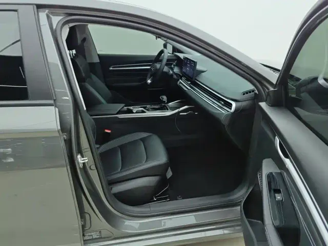 Geely Emgrand — Фото автомобиля 8