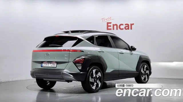 Hyundai Kona SX2 — Фото автомобиля 2