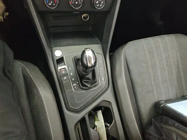 Volkswagen Tiguan L — Фото автомобиля 13