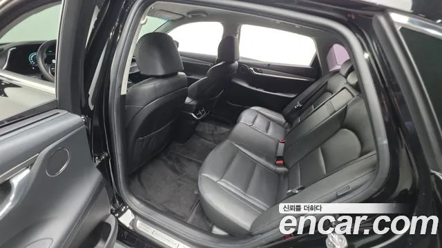 Hyundai Grandeur New — Фото автомобиля 16
