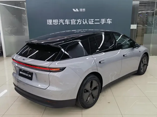 Li Auto i6 — Фото автомобиля 2