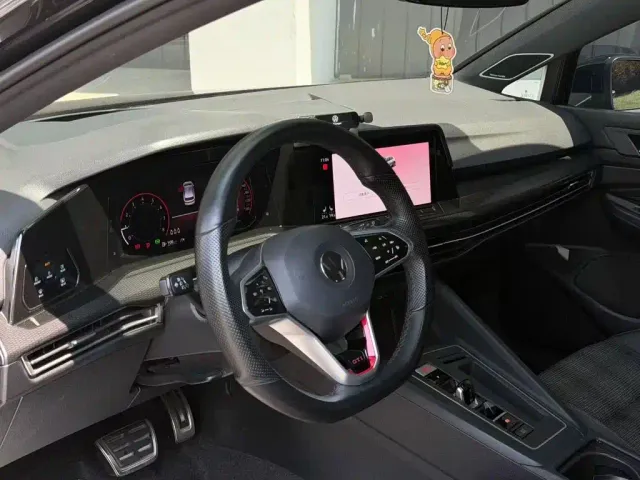Volkswagen Golf GTI — Фото автомобиля 8
