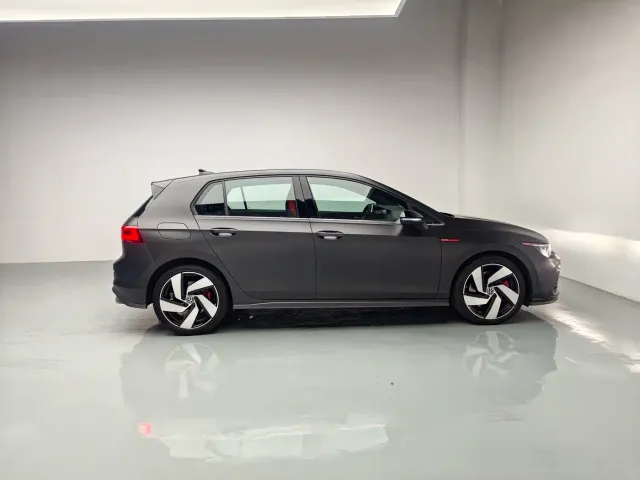 Volkswagen Golf GTI — Фото автомобиля 9