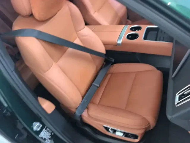 Li Auto L7 — Фото автомобиля 24