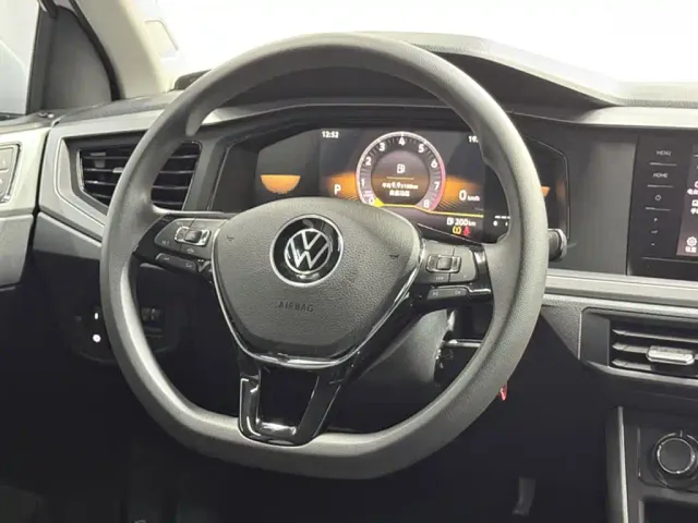 Volkswagen Polo — Фото автомобиля 13