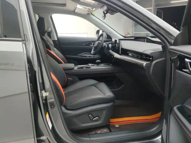 Changan Z6 — Фото автомобиля 8